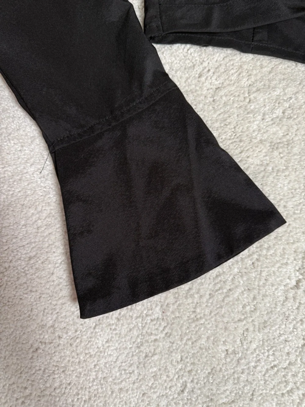 Twist-Front Cropped Blouse with Collared Neck - Black - Picture 7 of 14